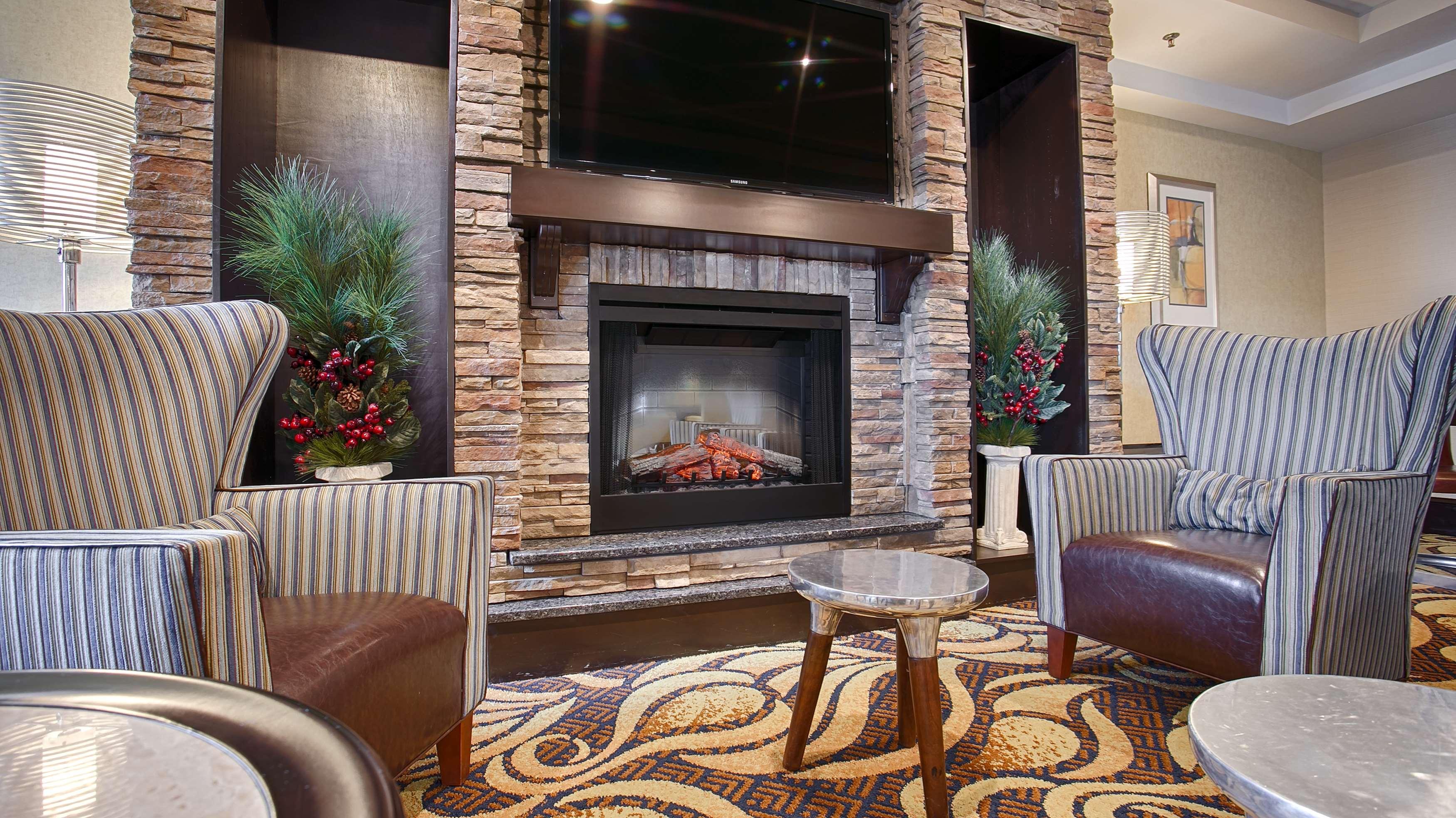 Holiday Inn & Suites Columbia Northeast By Ihg Dentsville Exterior photo